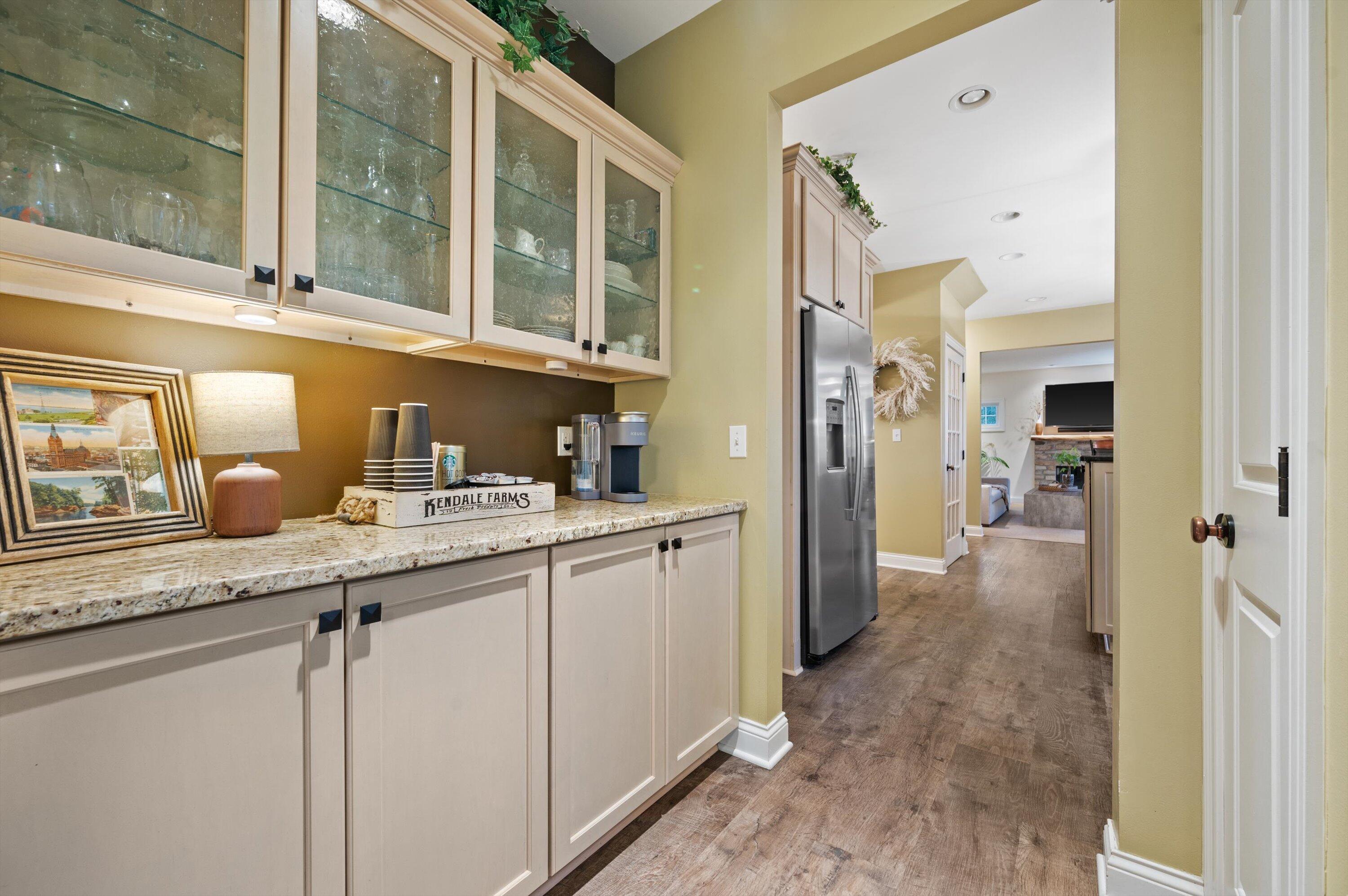 W285N7383 Bark River Road Hartland, WI 53029 - Photo 16 of 66 Butlers Pantry