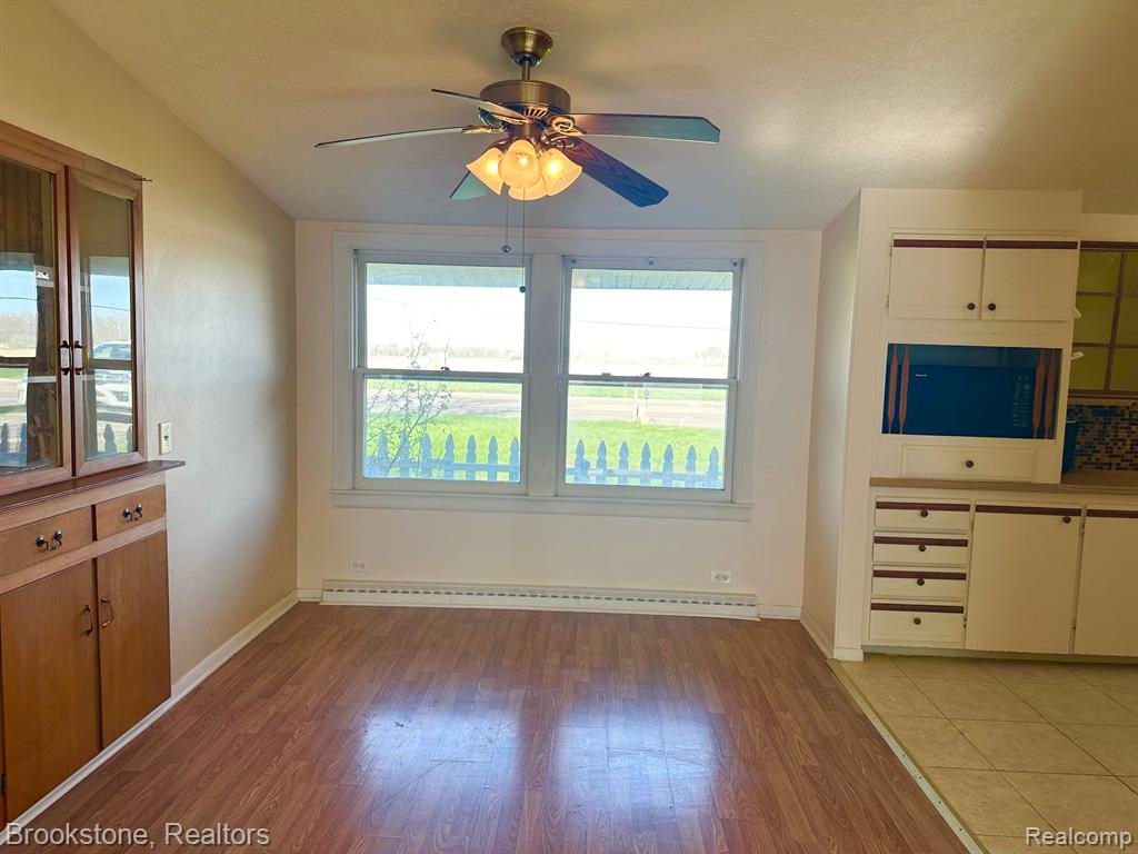 1439 Elms Road Flint, MI 48532 - Photo 10 of 22