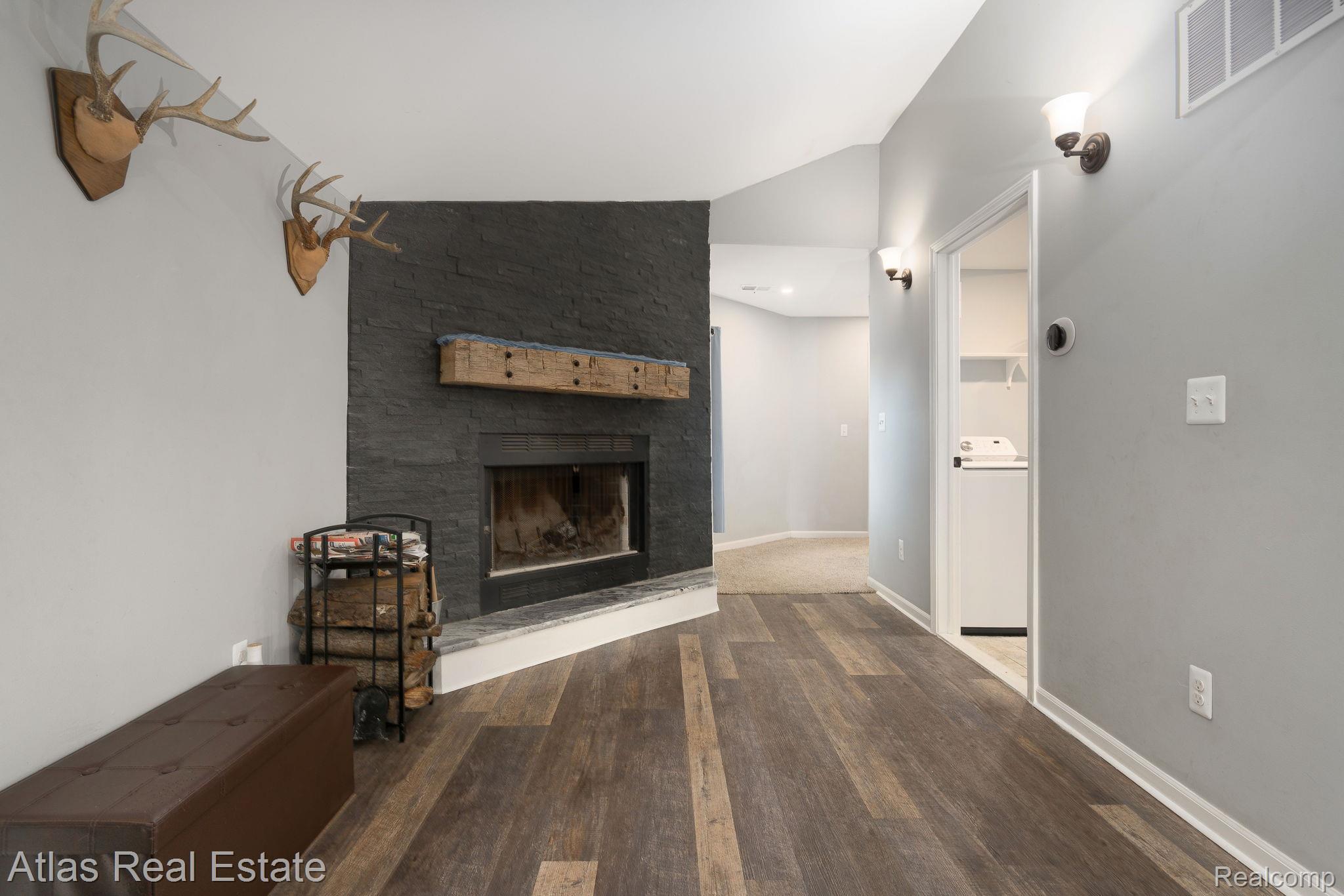 10025 Gd Blanc Road Gaines, MI 48436 - Photo 29 of 68 33-web-or-mls-Interiors (18 of 37).jpg