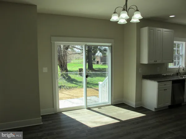 $2,495 | 43 Lee Street, Montross, VA 22520