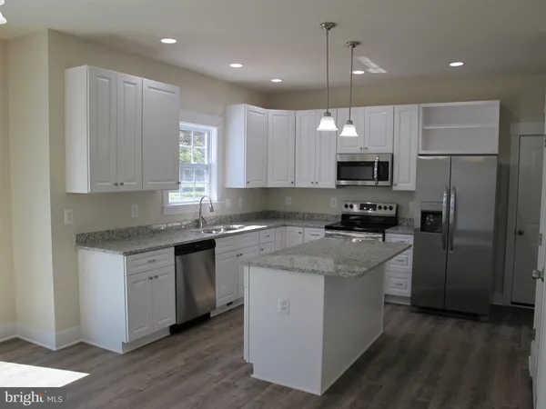 $2,495 | 43 Lee Street, Montross, VA 22520