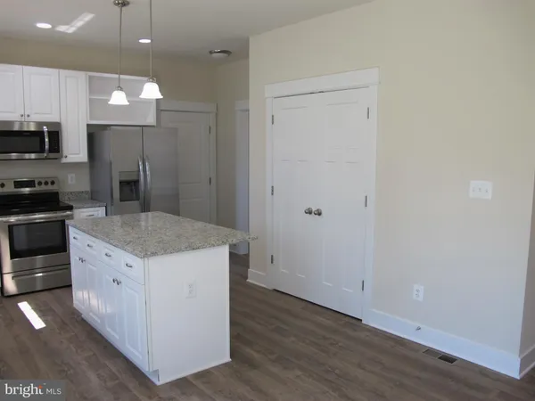 $2,495 | 43 Lee Street, Montross, VA 22520