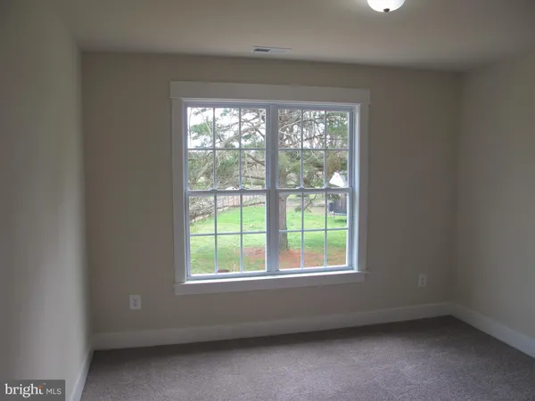 $2,495 | 43 Lee Street, Montross, VA 22520