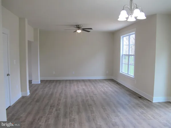 $2,495 | 43 Lee Street, Montross, VA 22520