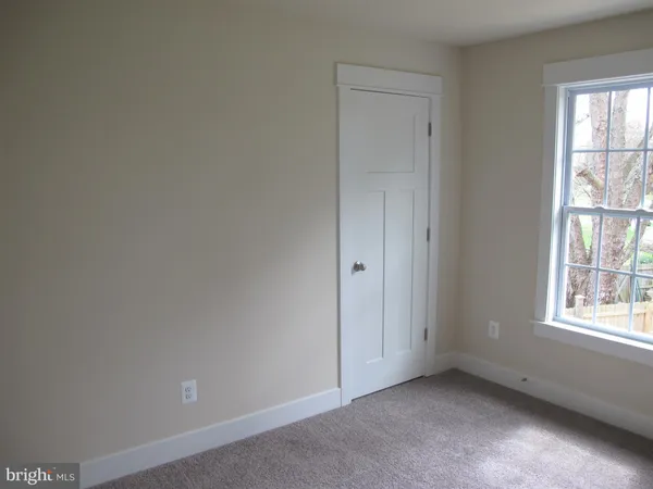 $2,495 | 43 Lee Street, Montross, VA 22520