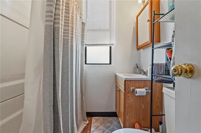 $275,000 | 934 5th Avenue, Coraopolis, PA 15108