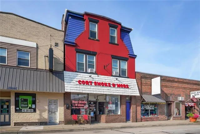 $275,000 | 934 5th Avenue, Coraopolis, PA 15108