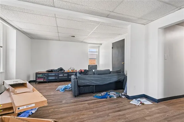 $275,000 | 934 5th Avenue, Coraopolis, PA 15108