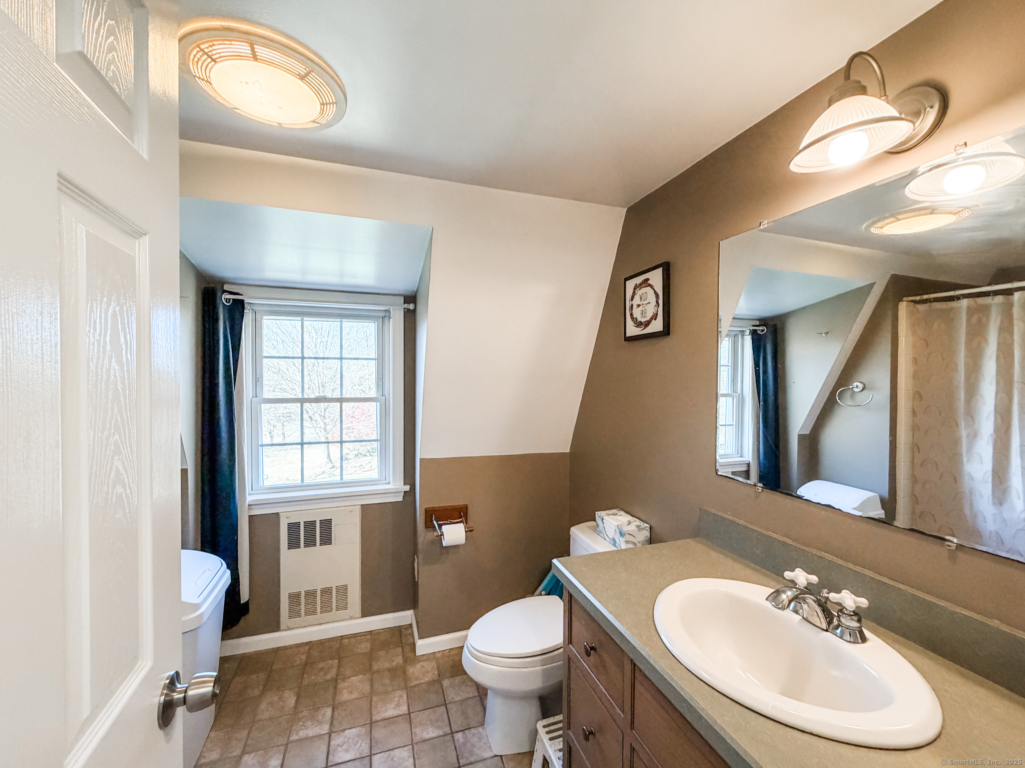 4 Jerusalem Road Windham, CT 06280 - Photo 34 of 37 a bathroom with a toilet sink and mirror