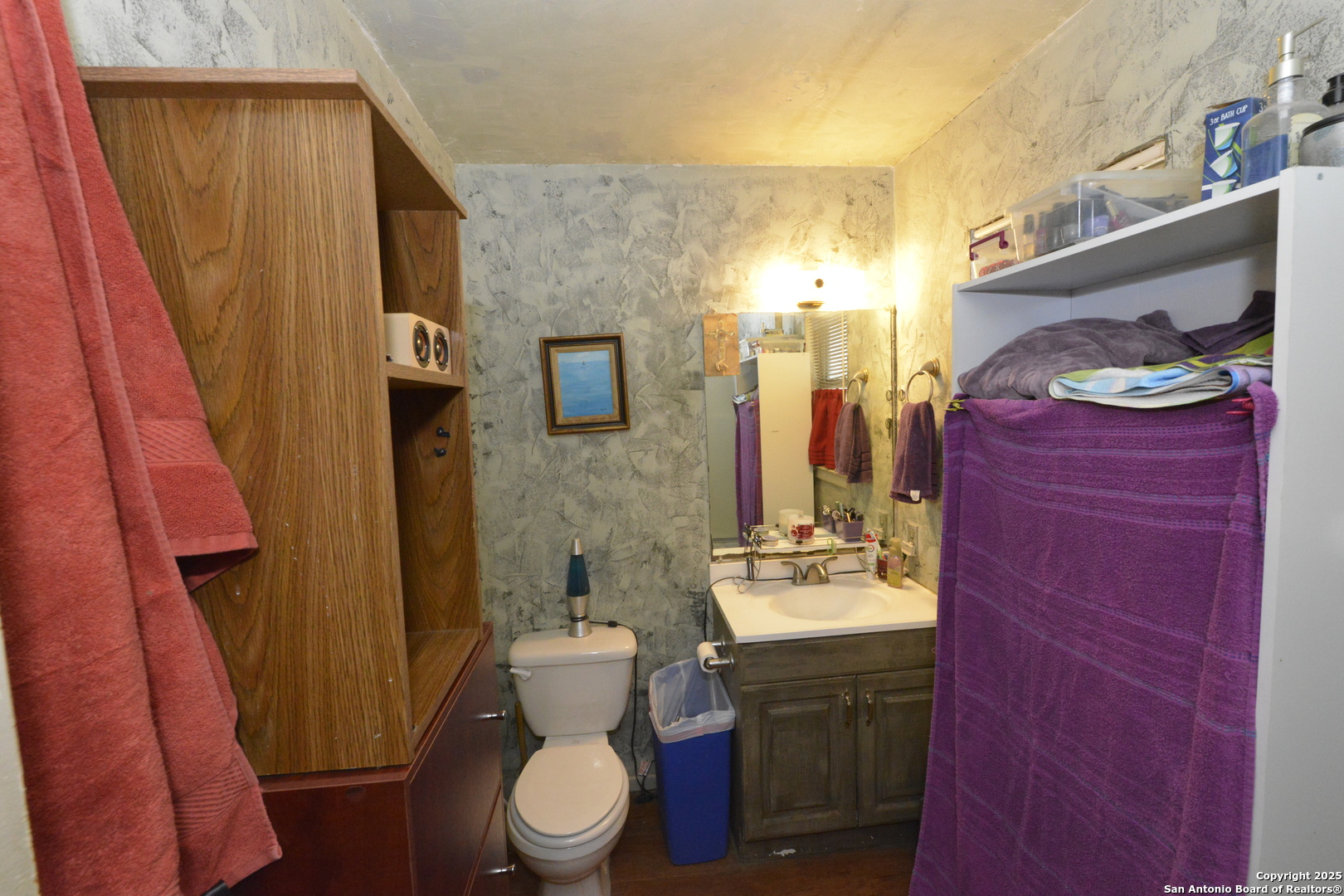 207 Hackberry Street Bandera, TX 78003 - Photo 18 of 27