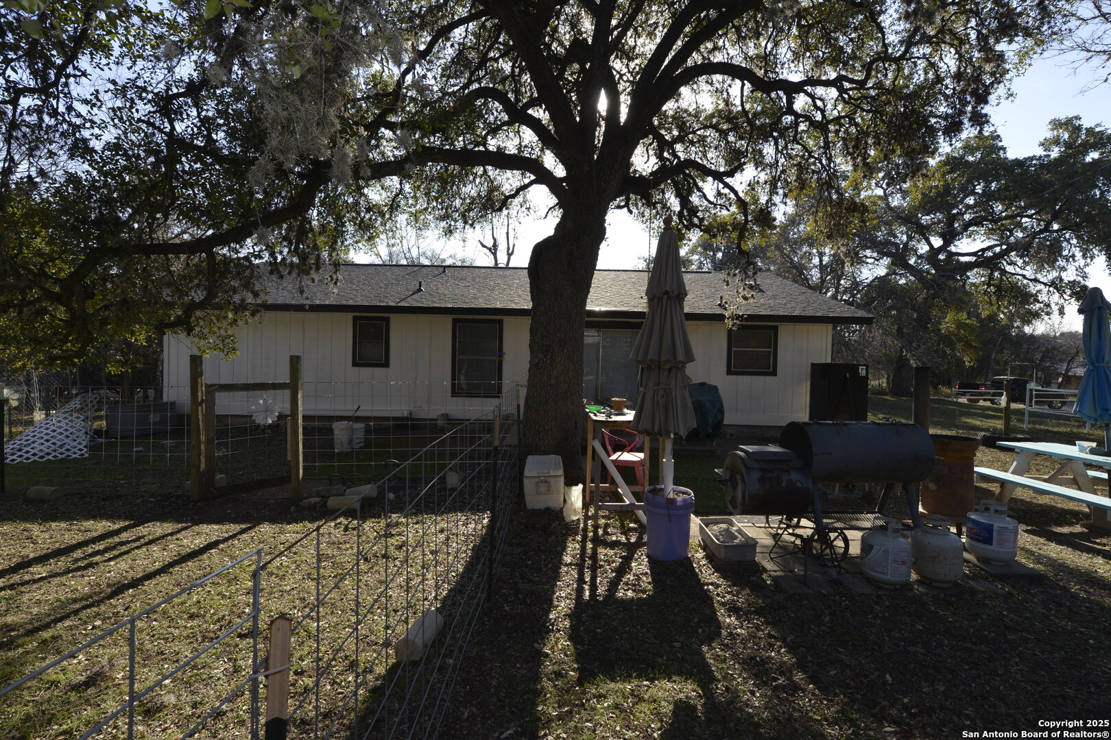 207 Hackberry Street Bandera, TX 78003 - Photo 26 of 27