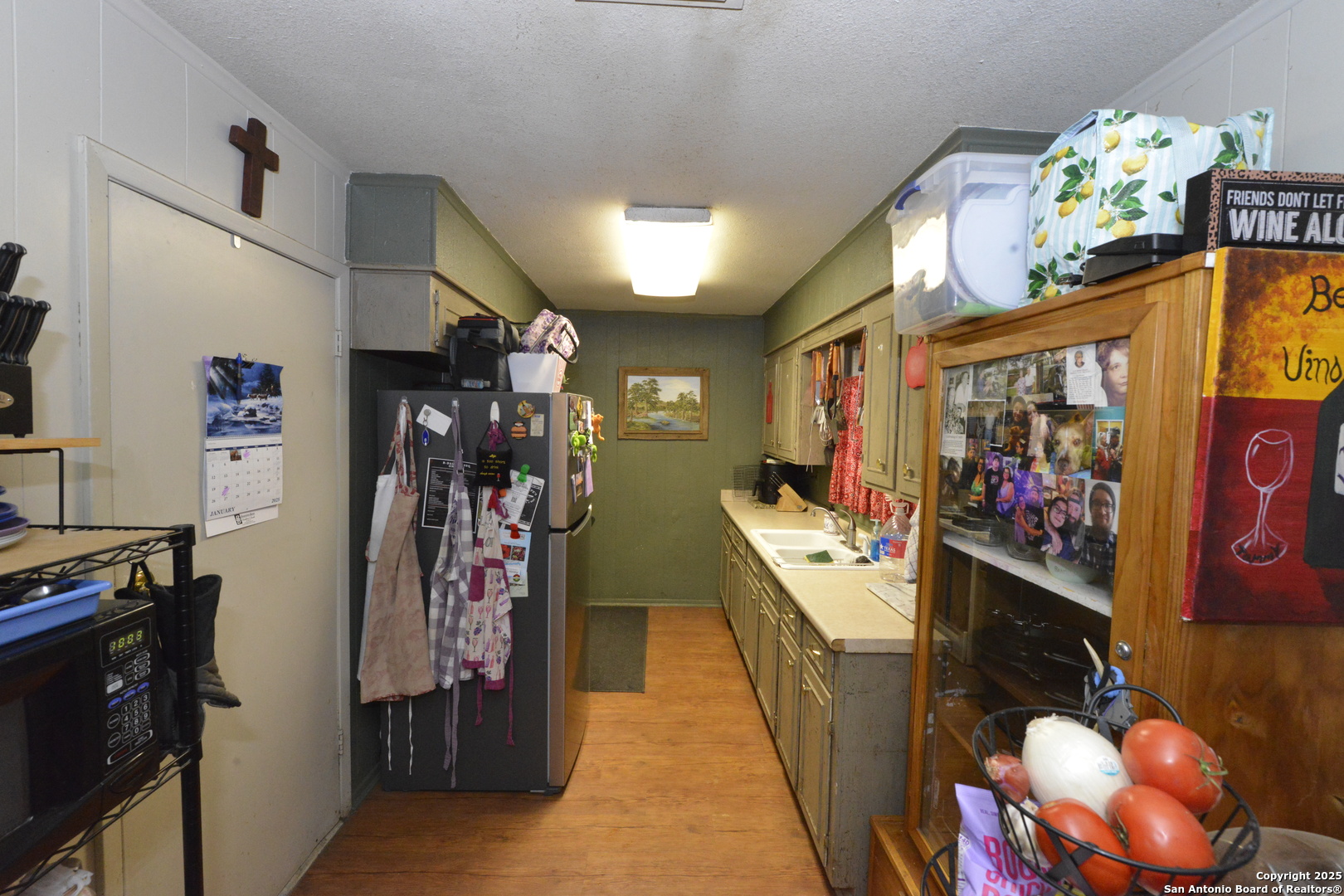 207 Hackberry Street Bandera, TX 78003 - Photo 5 of 27