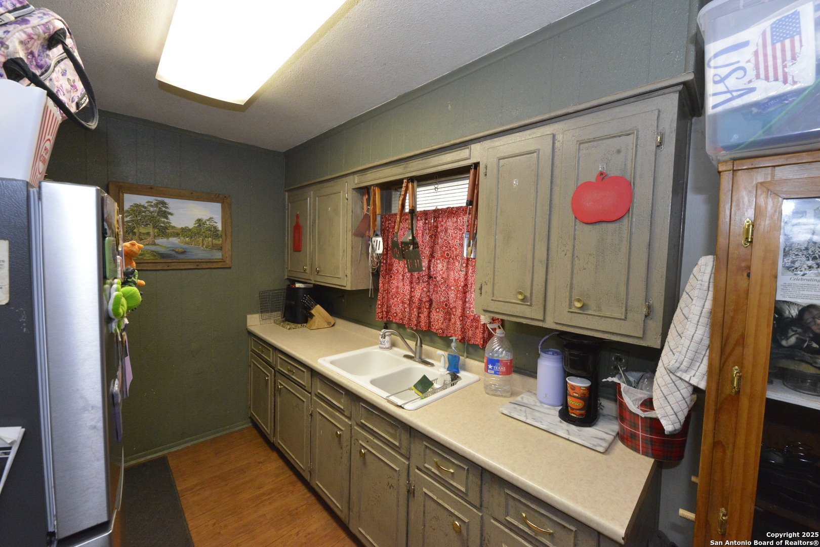 207 Hackberry Street Bandera, TX 78003 - Photo 6 of 27