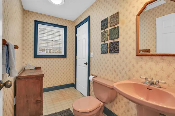 $519,900 | 2504 Lakewood Drive, Champaign, IL 61822