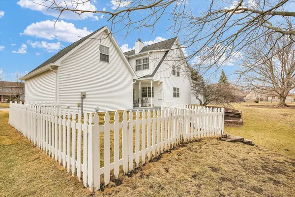 $519,900 | 2504 Lakewood Drive, Champaign, IL 61822