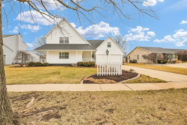 $519,900 | 2504 Lakewood Drive, Champaign, IL 61822