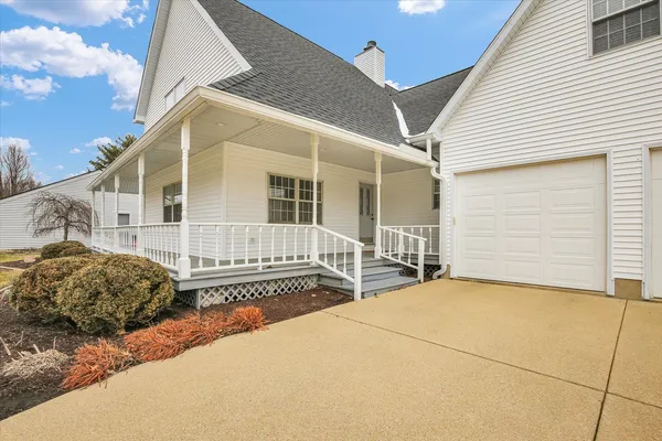 $519,900 | 2504 Lakewood Drive, Champaign, IL 61822