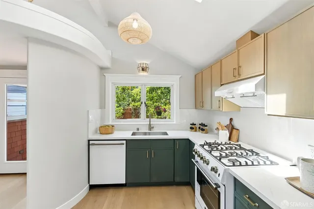 $1,298,000 | 289 Nevada Street, San Francisco, CA 94110