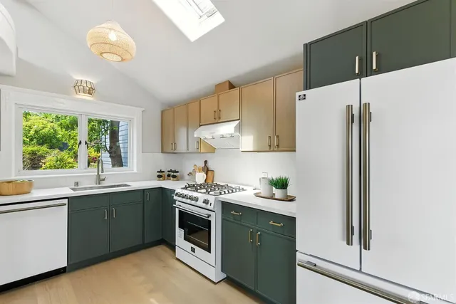 $1,298,000 | 289 Nevada Street, San Francisco, CA 94110