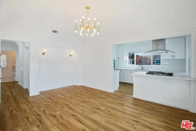 $5,000 | 1851 West 81st Street, Los Angeles, CA 90047