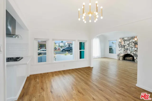 $5,000 | 1851 West 81st Street, Los Angeles, CA 90047