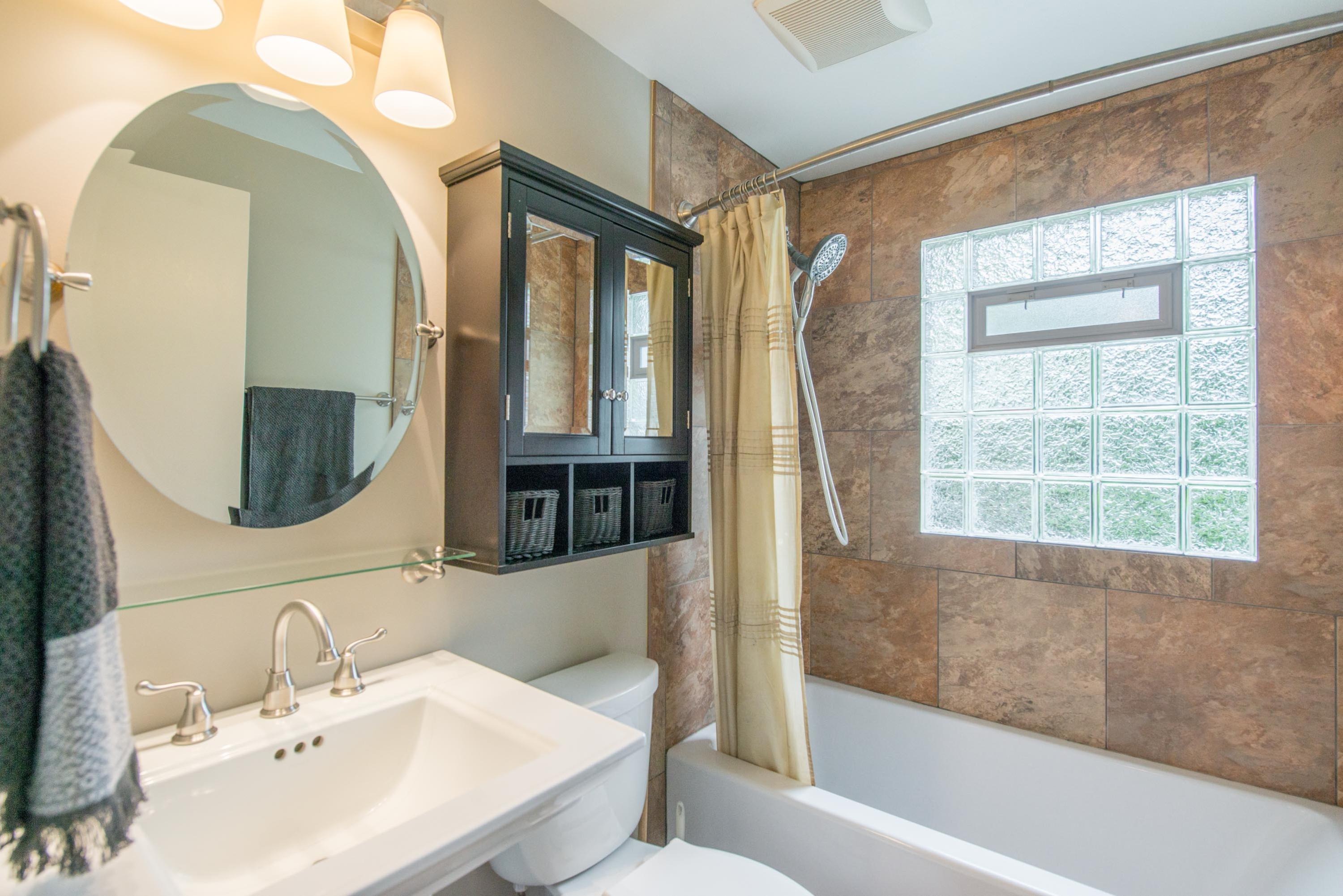 3251 Redding Road Columbus, OH 43221 - Photo 13 of 28 Gallery Image 13