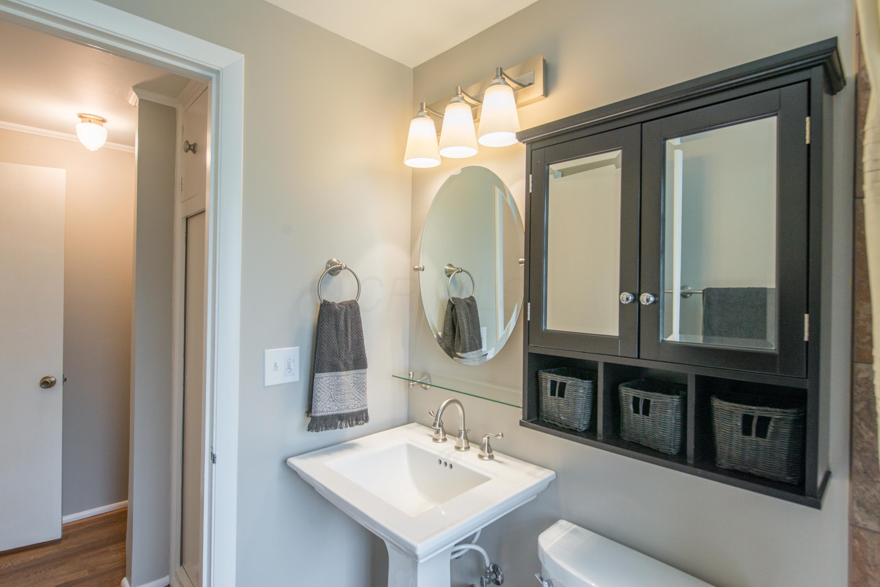 3251 Redding Road Columbus, OH 43221 - Photo 14 of 28 Gallery Image 14