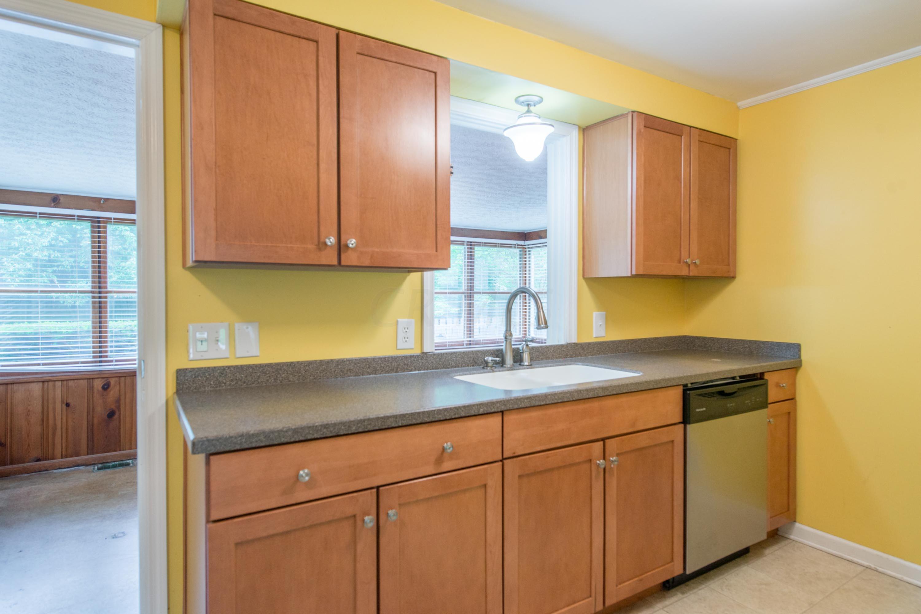 3251 Redding Road Columbus, OH 43221 - Photo 7 of 28 Gallery Image 7