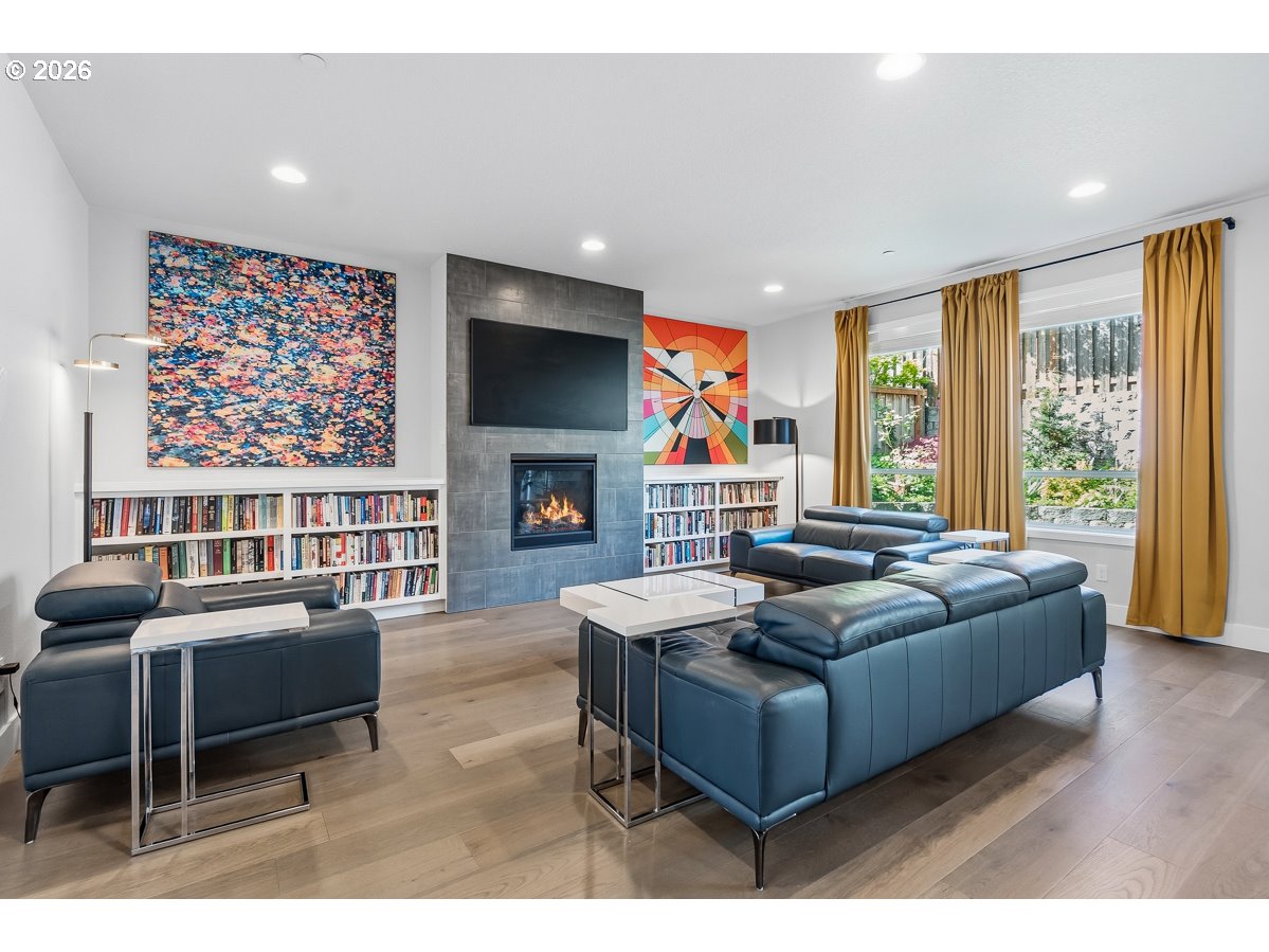 16275 Southwest Jade View Way Beaverton, OR 97007 - Photo 3 of 34 Living Room