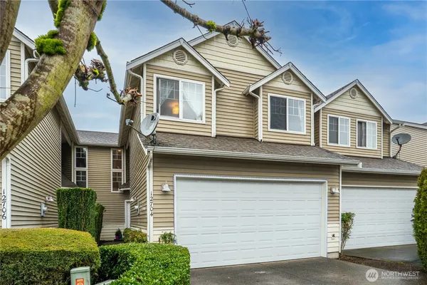 $475,000 | 12704 64th Avenue East, Puyallup, WA 98373