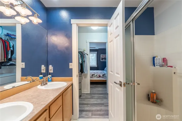 $475,000 | 12704 64th Avenue East, Puyallup, WA 98373