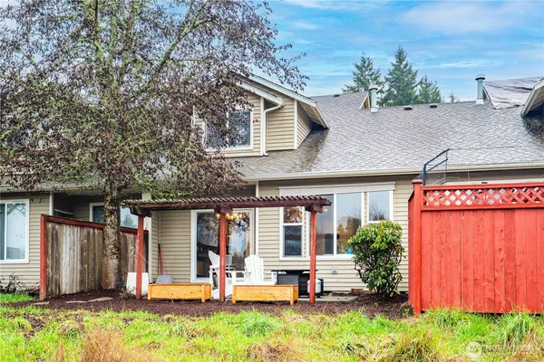 $475,000 | 12704 64th Avenue East, Puyallup, WA 98373