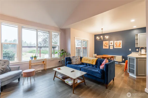$475,000 | 12704 64th Avenue East, Puyallup, WA 98373