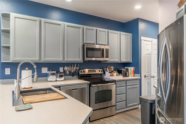 $475,000 | 12704 64th Avenue East, Puyallup, WA 98373