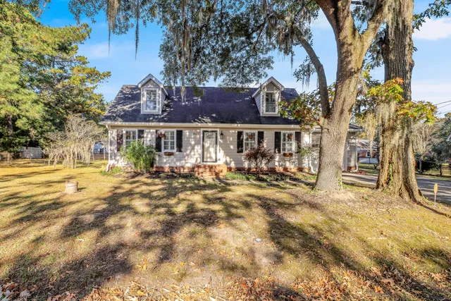 $450,000 | 1944 Woodland Road, Charleston, SC 29414