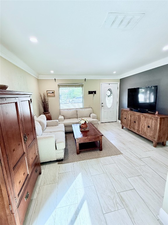 6027 Bluebell Circle Austin, TX 78741 - Photo 3 of 26 a living room with furniture and a flat screen tv