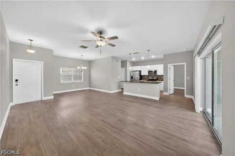 $299,900 | 1001 Northeast 35th Lane, Cape Coral, FL 33909