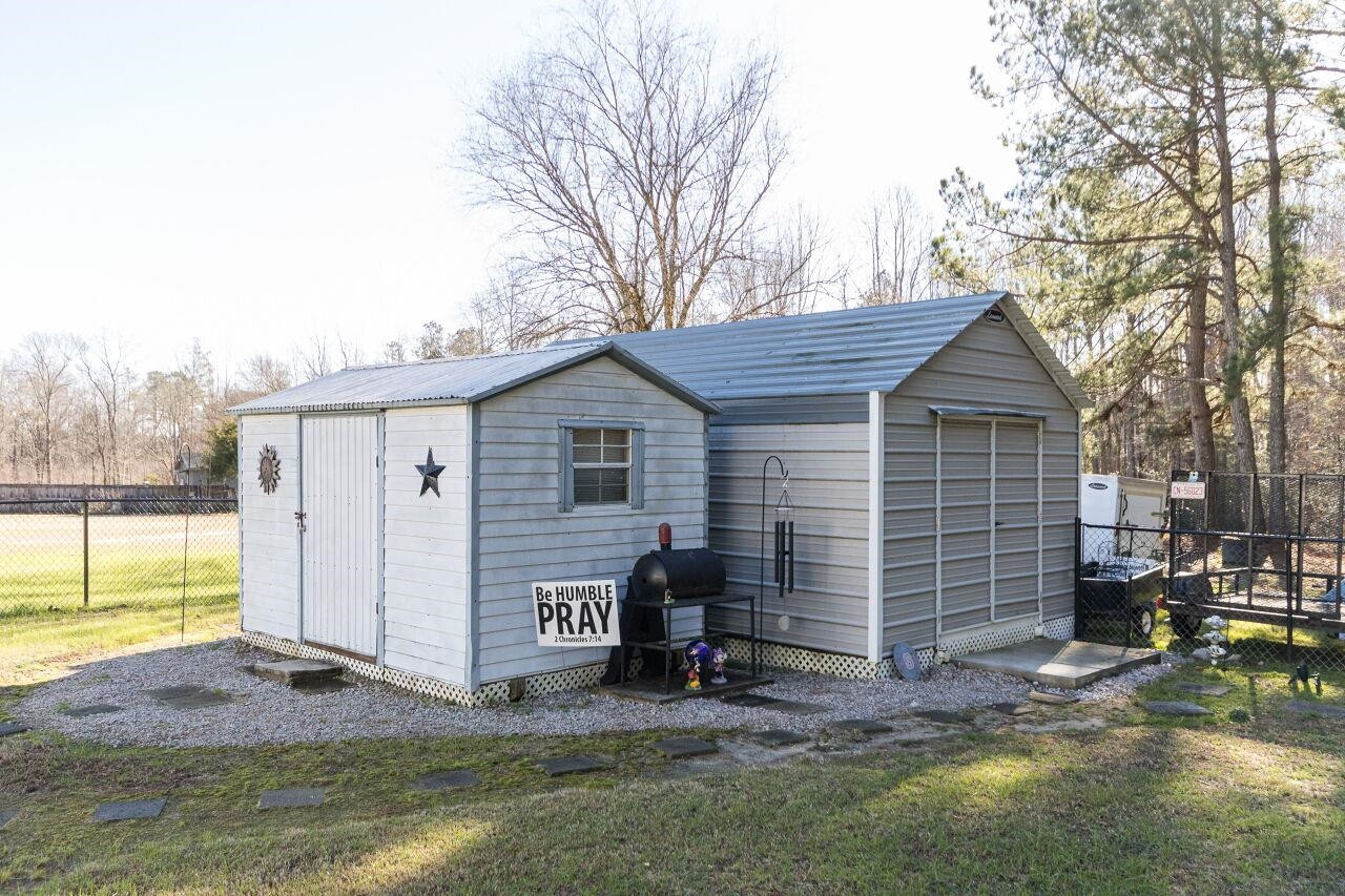 172 Davis Road Zebulon, NC 27597 - Photo 18 of 21 Sheds