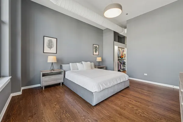 $750,000 | 333 West Hubbard Street, Unit 801, Chicago, IL 60654