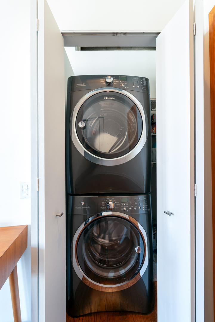 333 West Hubbard Street, Unit 801 Chicago, IL 60654 - Photo 21 of 24