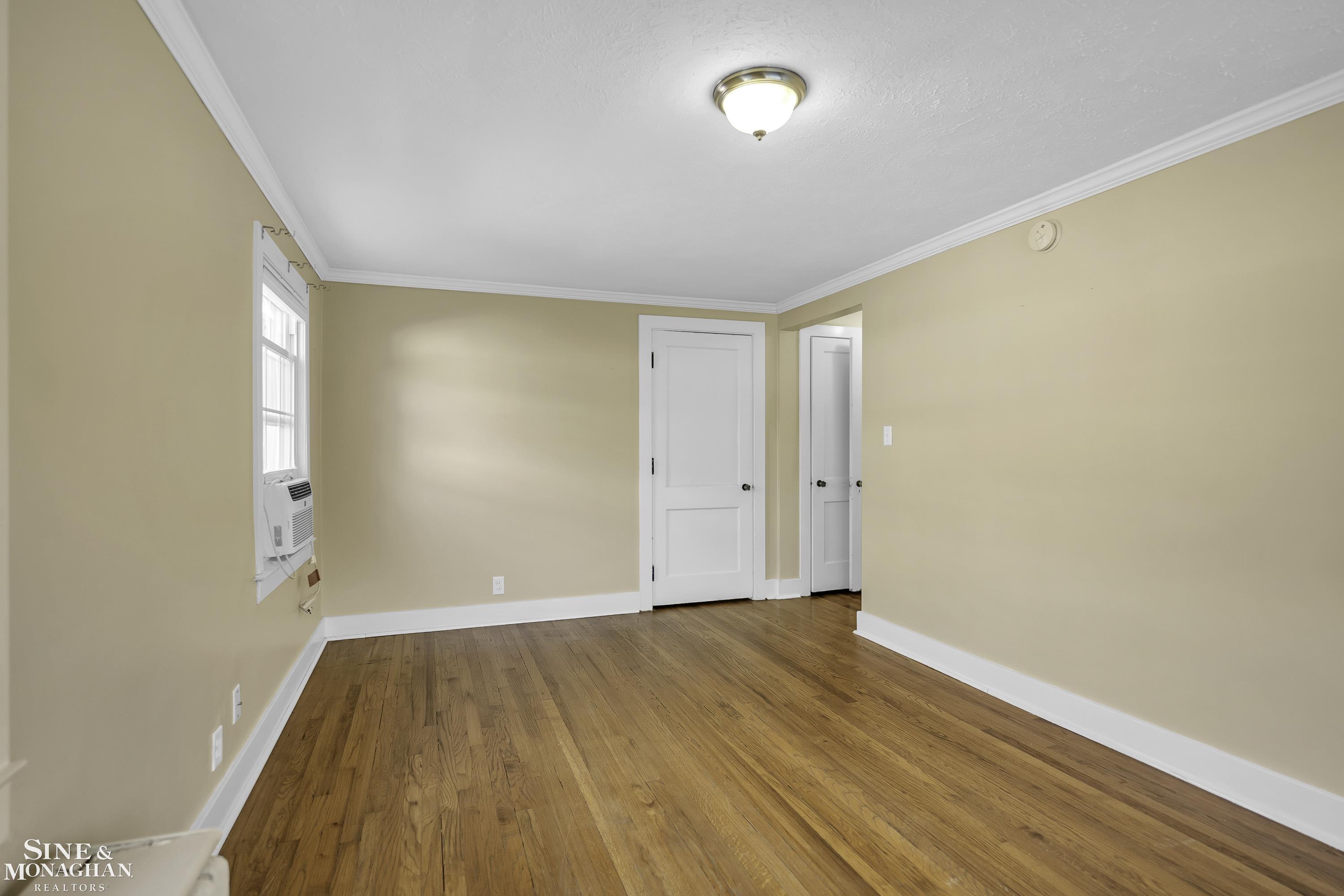 611 Fisher Road Grosse Pointe, MI 48230 - Photo 40 of 49 50158402-88a9ed3b-20b0-47b1-8ca8-8464a6181216.JPG