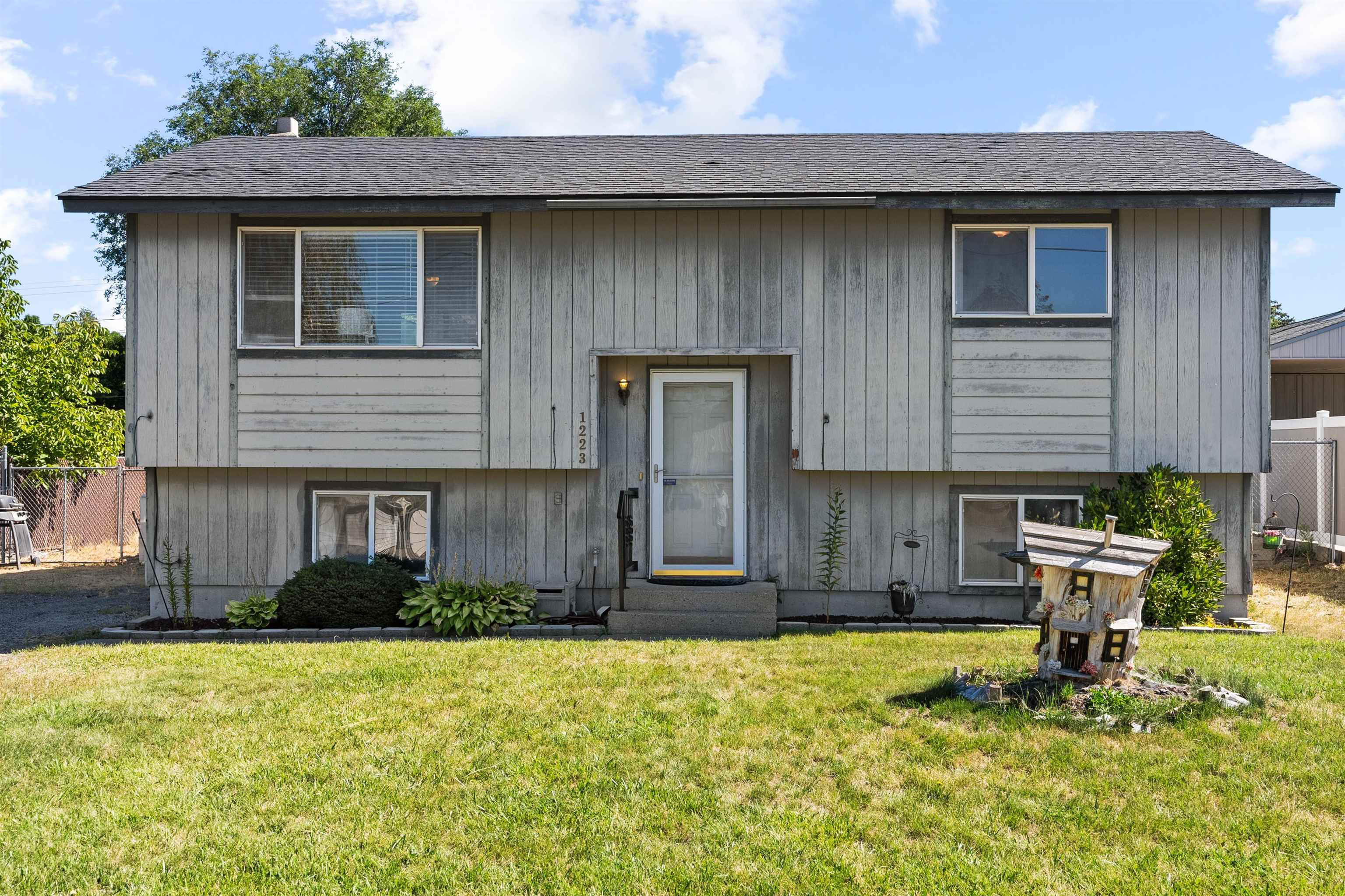 1223 South Wilbur Road Spokane Valley, WA 99206 - Photo 2 of 35