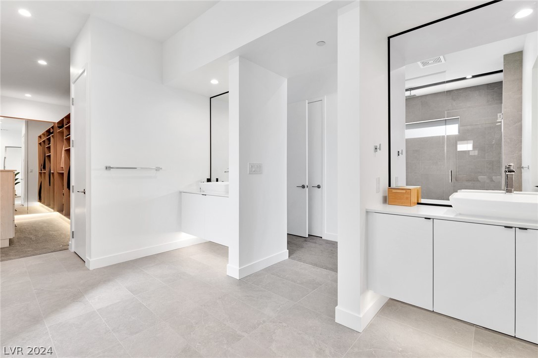 49 Falling Ridge Lane Henderson, NV 89011 - Photo 20 of 46 Gallery Image 20