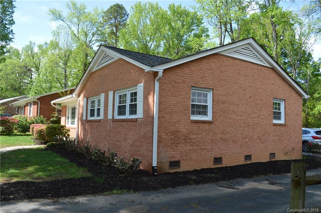 5501 Ruth Drive Charlotte, NC 28215 - Photo 3 of 16