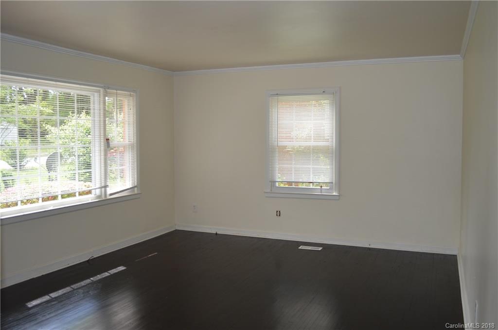 5501 Ruth Drive Charlotte, NC 28215 - Photo 4 of 16