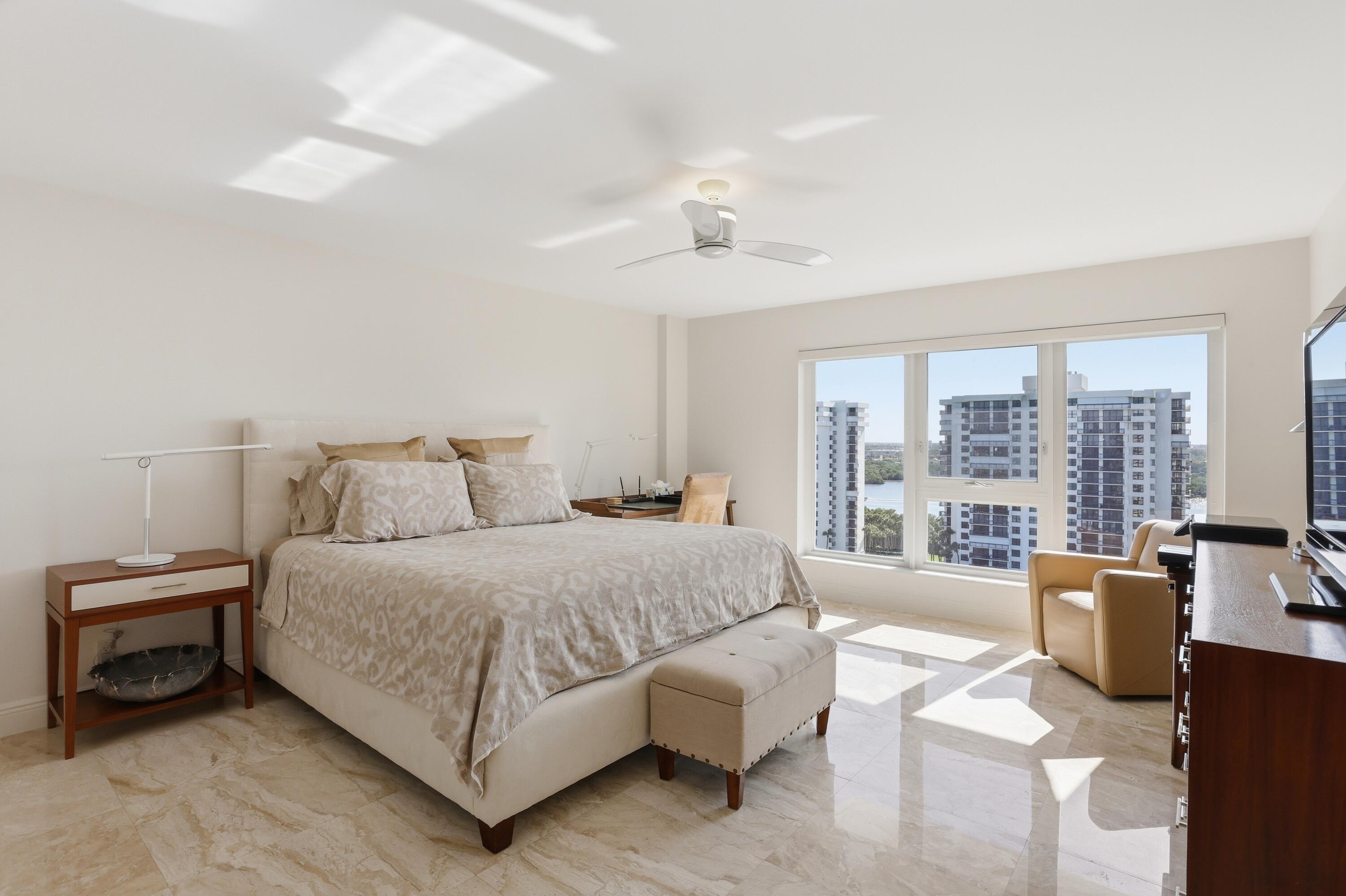 2066 North Ocean Boulevard, Unit 14NW Boca Raton, FL 33431 - Photo 21 of 39 PRIMARY SUITE