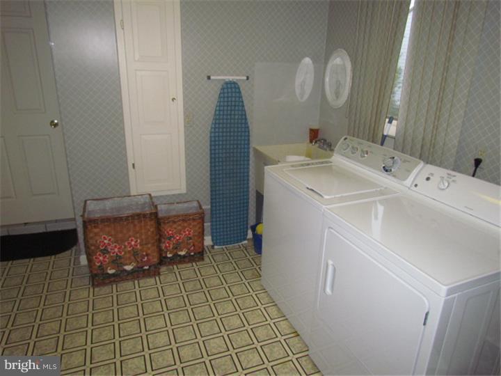 47 Hydrangea Road Levittown, PA 19056 - Photo 14 of 25 Laundry Room