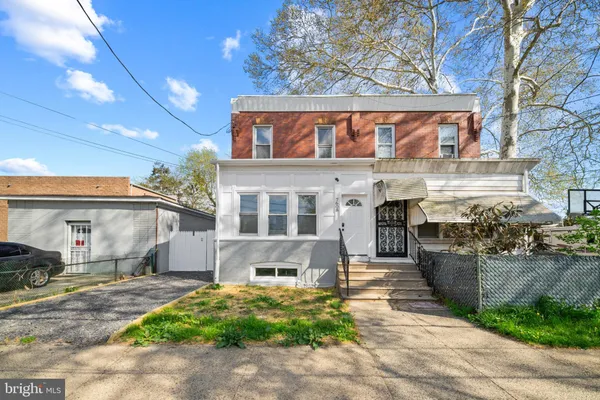 $2,400 | 7608 Chelwynde Avenue, Philadelphia, PA 19153
