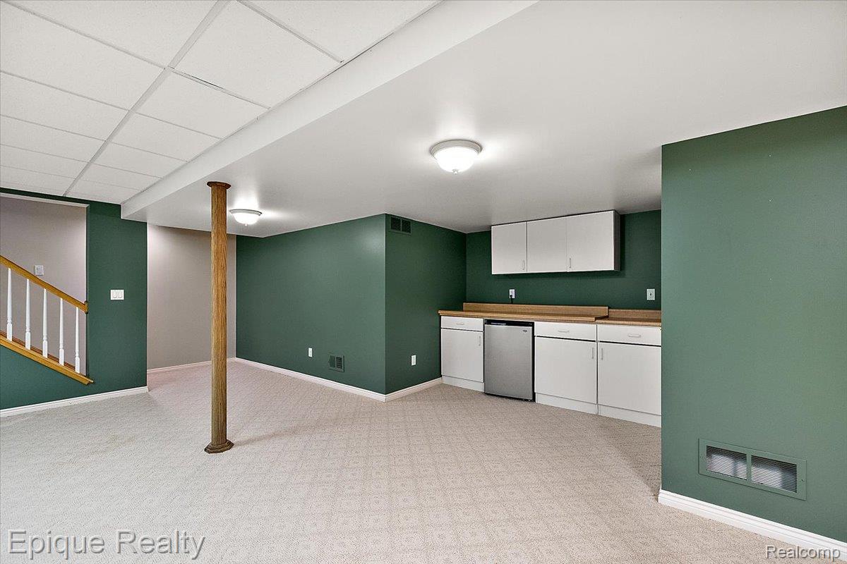 5675 Golf Pointe Drive Clarkston, MI 48348 - Photo 45 of 80 72-5675 Golf Pointe-72.jpg