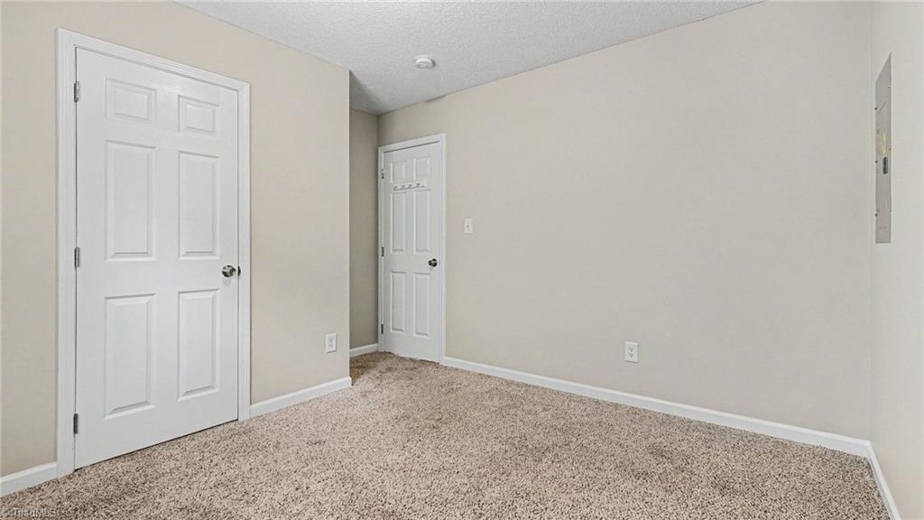 2 Leaf Ridge Court Thomasville, NC 27360 - Photo 10 of 18